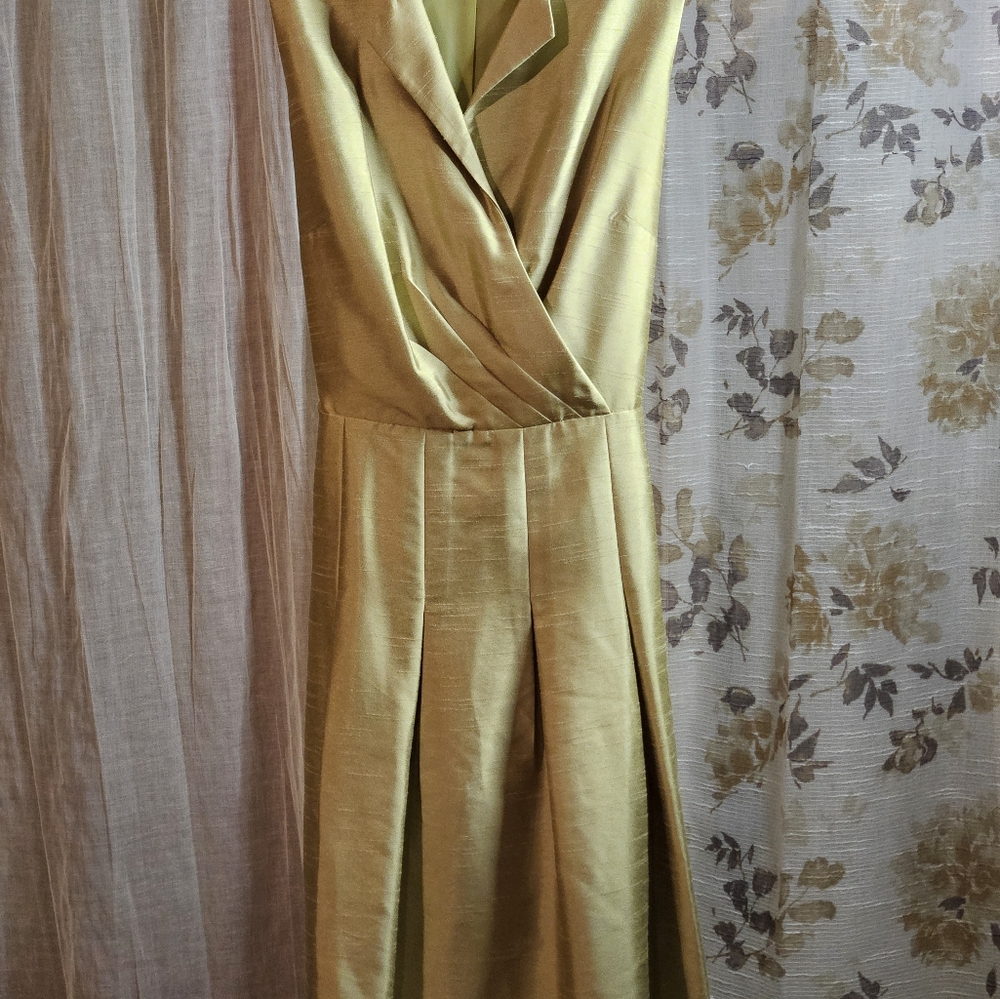 Jessica Howard olive green, no sleeve dress with belt Only. - Picture 5 of 15